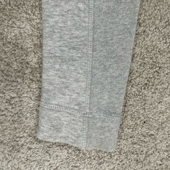 Lululemon Athletica En Route Jacket, Women’s Size 6 Grey Zip Vent, Zip Pockets - Picture 8 of 16